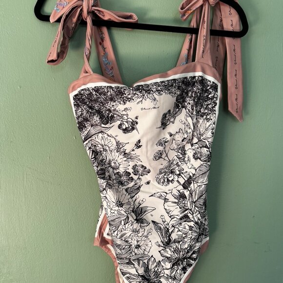 Visual Mood Reversible Tie-shoulder One Piece Swimsuit - Picture 7 of 9